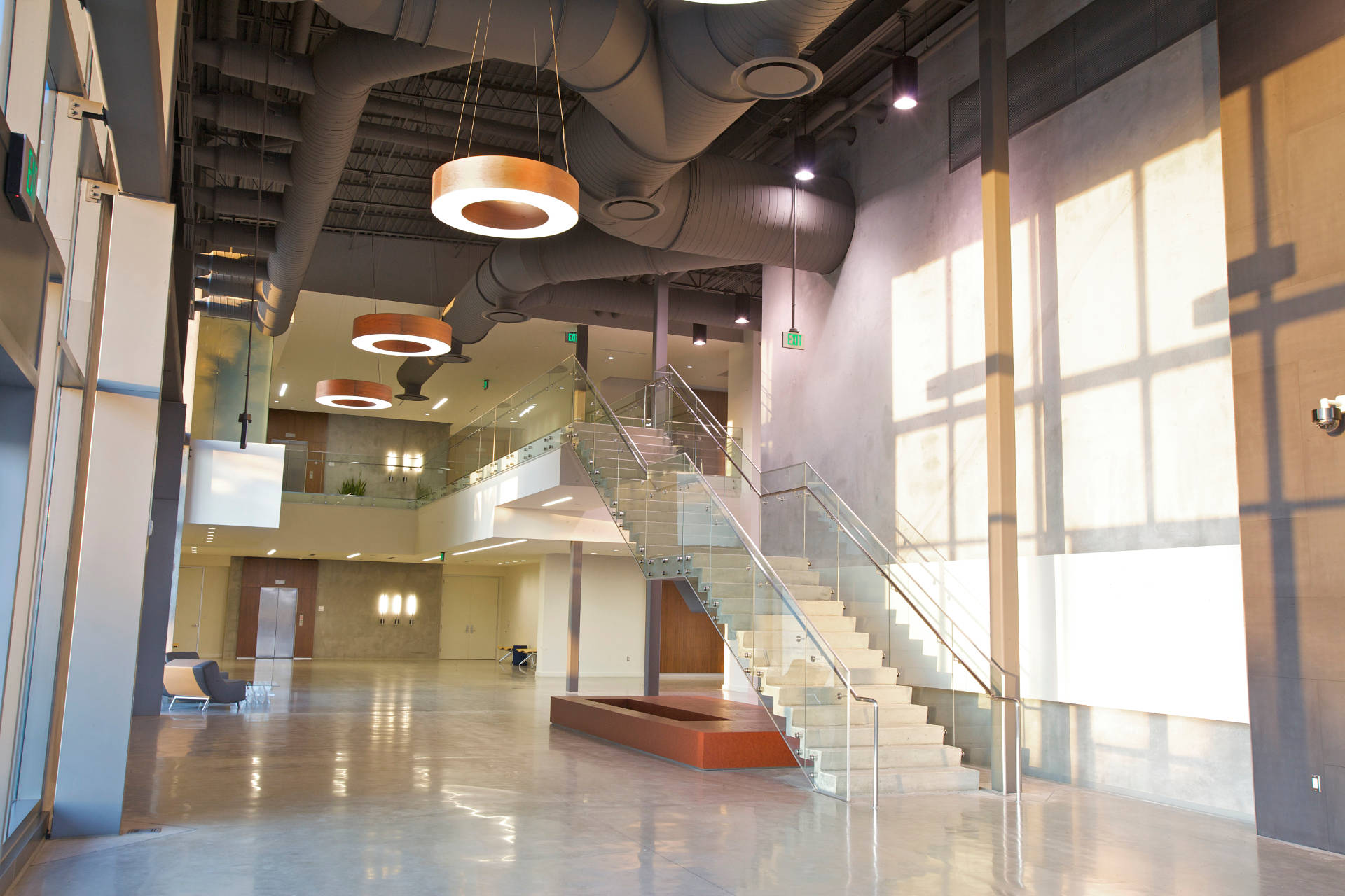 commercial construction general contractor straticon